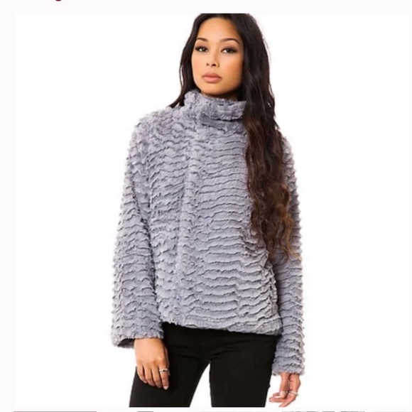 Patagonia Jackets & Blazers - Patagonia Women’s Pelage Jacket Soft Fuzzy Zip Snap Button Coat